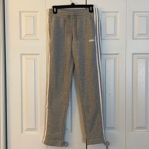 Adidas sweatpants